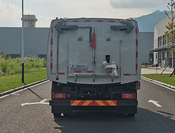 福龍馬牌FLM5120TXSFMBEVL純電動洗掃車公告圖片