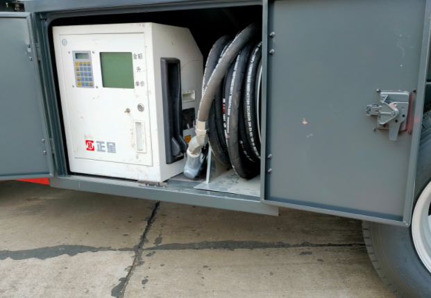 楚飛牌CLQ5185GJY6E加油車公告圖片