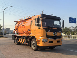 清洗吸污车