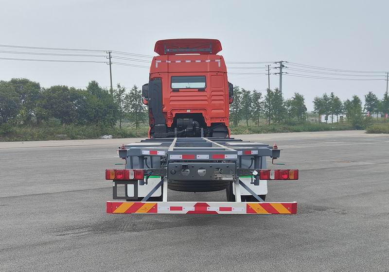 汕德卡牌ZZ5186ZKXN711HF1車廂可卸式汽車公告圖片