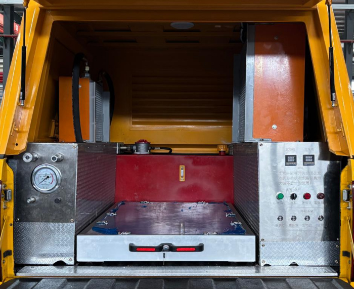 大流量排水搶險車圖片