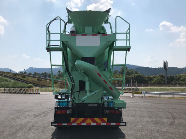 遠程牌HN5310GJBMH41C1SHEVY甲醇插電式增程混合動力混凝土攪拌運輸車公告圖片