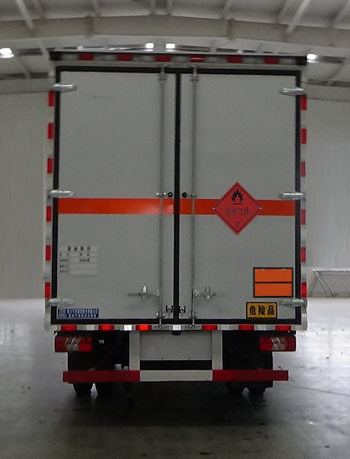 程力牌CL5099XRQ6BXW易燃?xì)怏w廂式運(yùn)輸車公告圖片