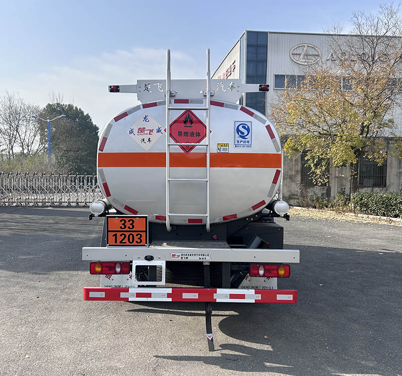 楚飛牌CLQ5123GJY6GL加油車公告圖片