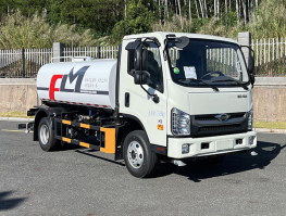 洒水车