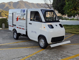 纯电动路面养护车