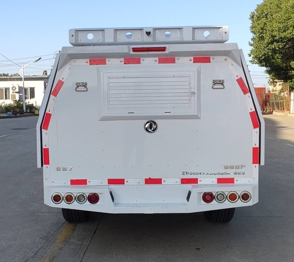 東風(fēng)牌ZN5024TXUU5B6A巡邏車公告圖片