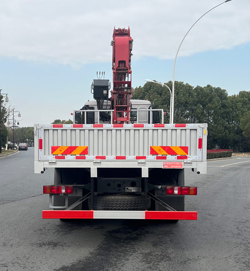 布隆牌LLL5181JSQZZ6隨車起重運輸車公告圖片