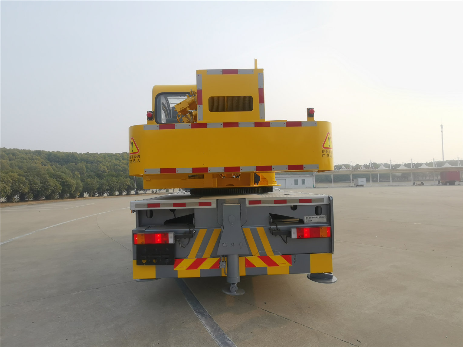 長(zhǎng)興德龍牌ZZZ5166JQZEQ6汽車起重機(jī)公告圖片