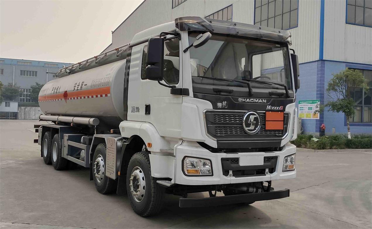 QXC5323GRYS6A型易燃液體罐式運輸車圖片