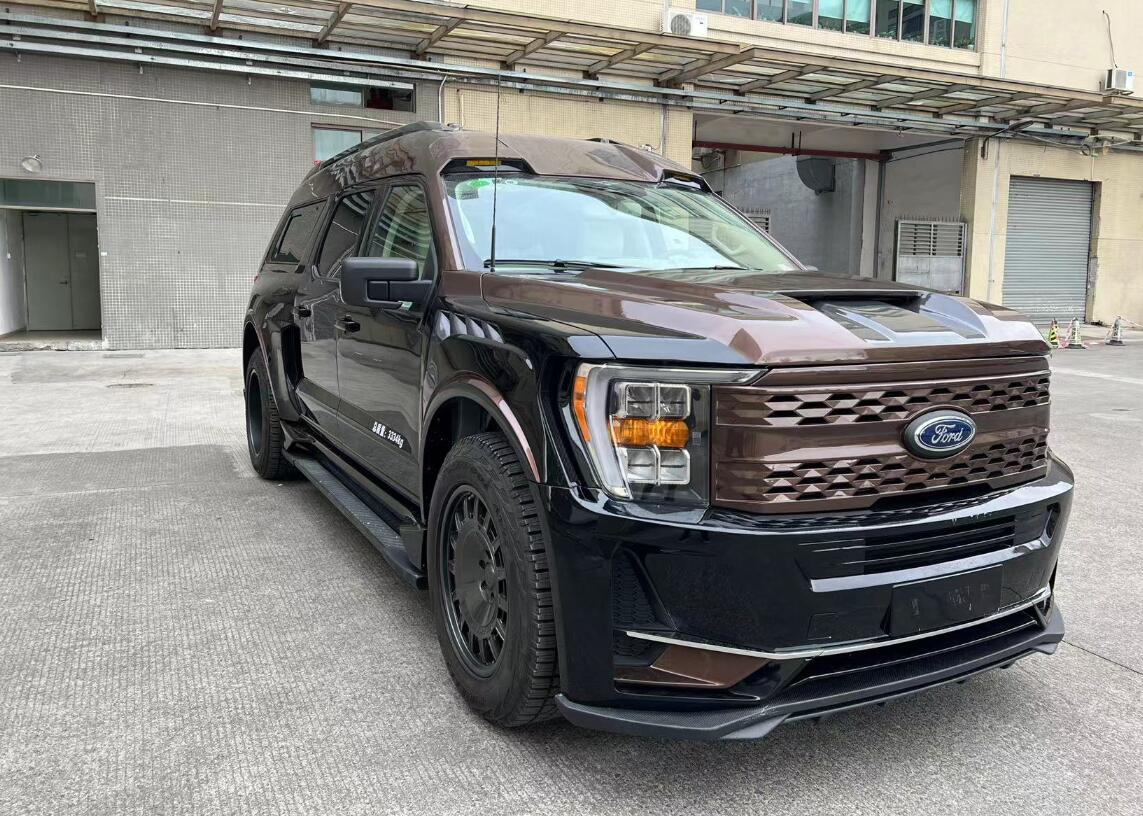 FKT5030XLJHEV型混合動力旅居車圖片