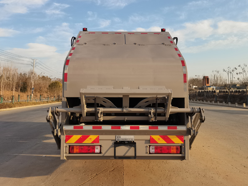 楚勝牌CSC5181ZYSB6壓縮式垃圾車(chē)公告圖片