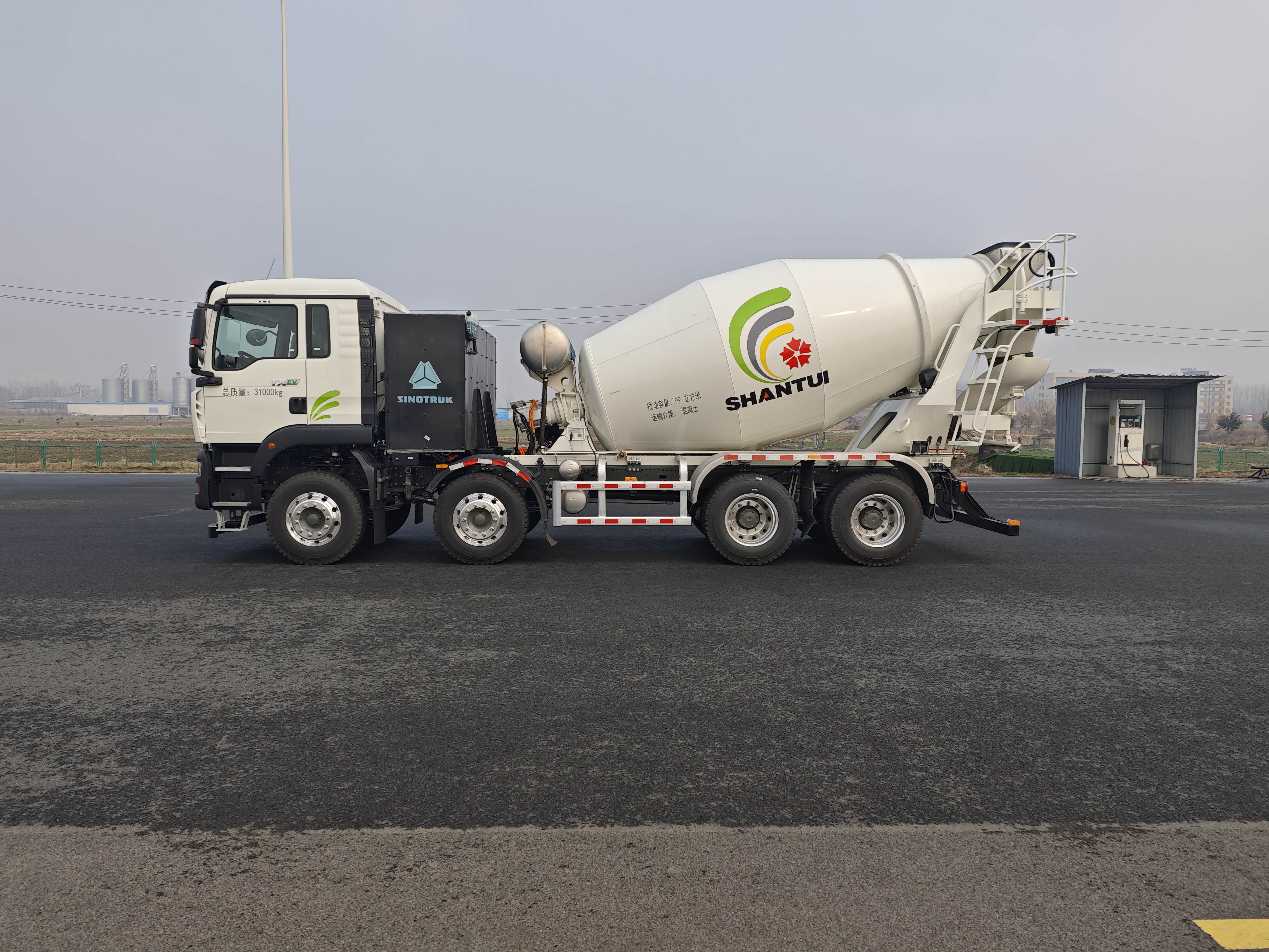 建友牌SDX5318GJBBEV1純電動(dòng)混凝土攪拌運(yùn)輸車公告圖片