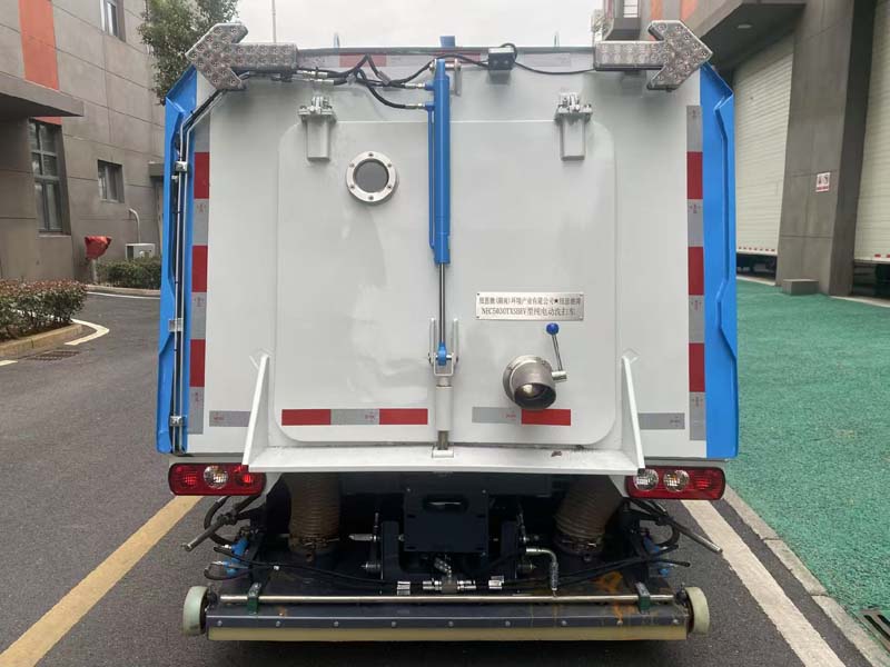 紐恩馳牌NEC5030TXSBEV純電動(dòng)洗掃車公告圖片