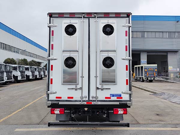 程力威牌CLW5040XCQBXZ雛禽運輸車公告圖片