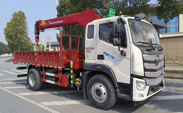 布隆牌LLL5182JSQB6隨車起重運輸車