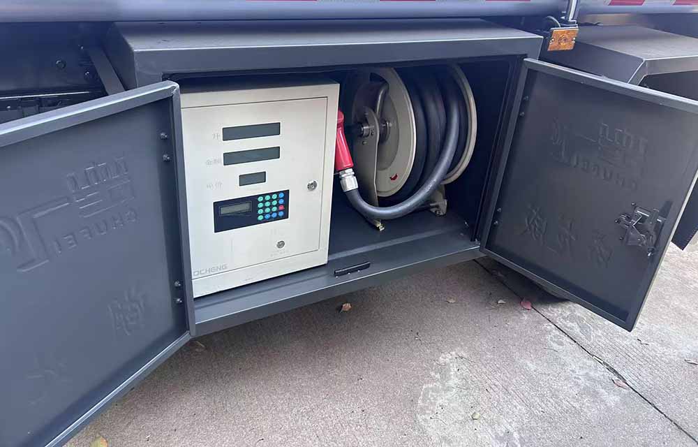 楚飛牌CLQ5092GJY6EQ加油車公告圖片