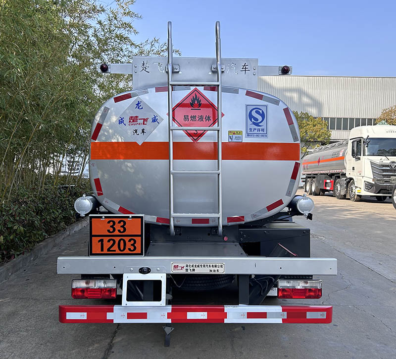 楚飛牌CLQ5092GJY6EQ加油車公告圖片