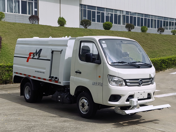 FLM5030TYHFS6型路面養(yǎng)護(hù)車圖片