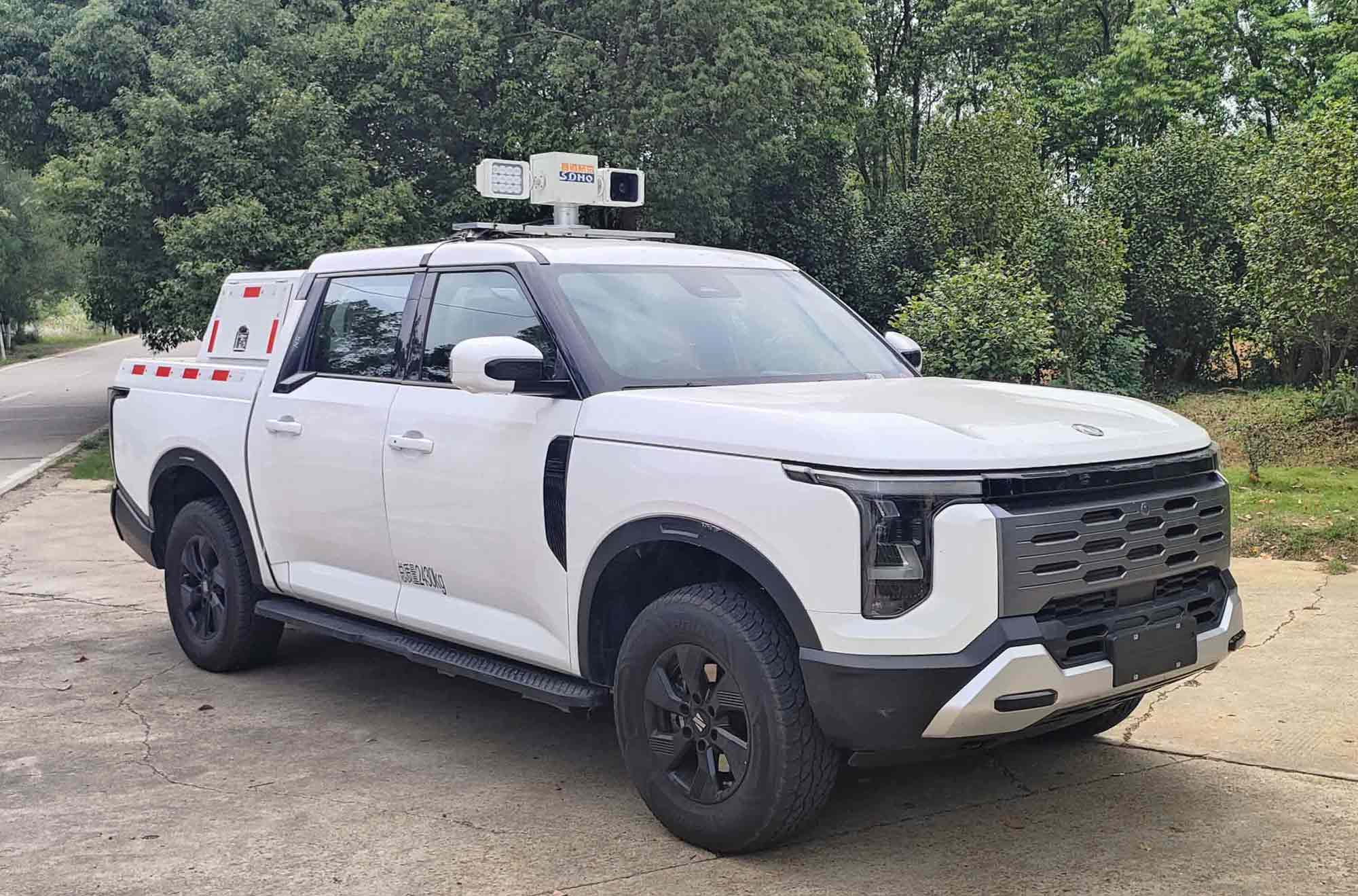 東風(fēng)牌ZN5029TXUU5B6A巡邏車