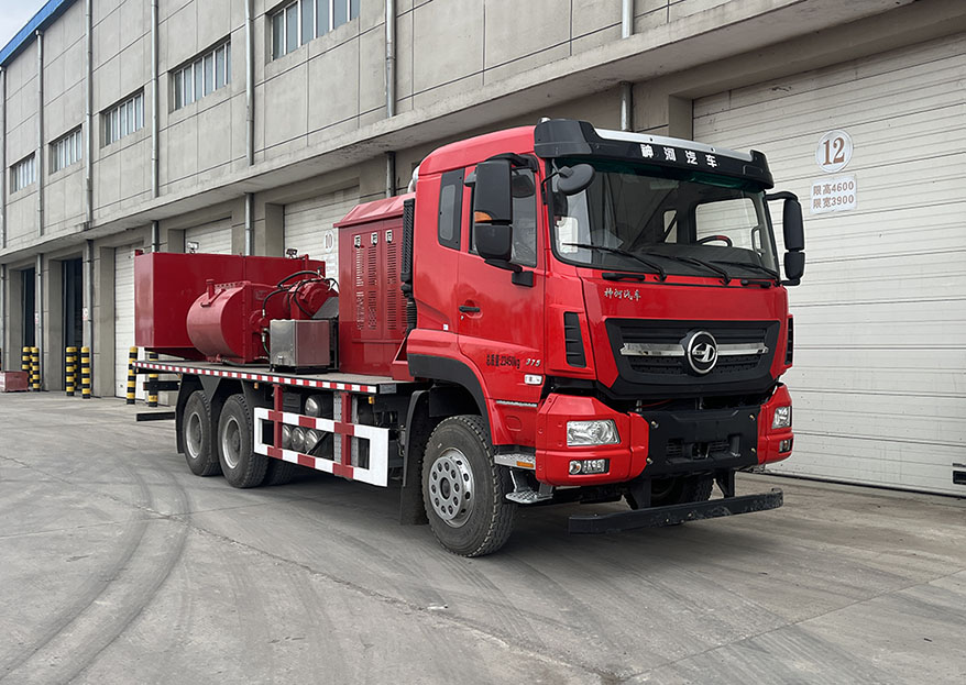 寶旭龍卡牌EBX5230TYL壓裂車