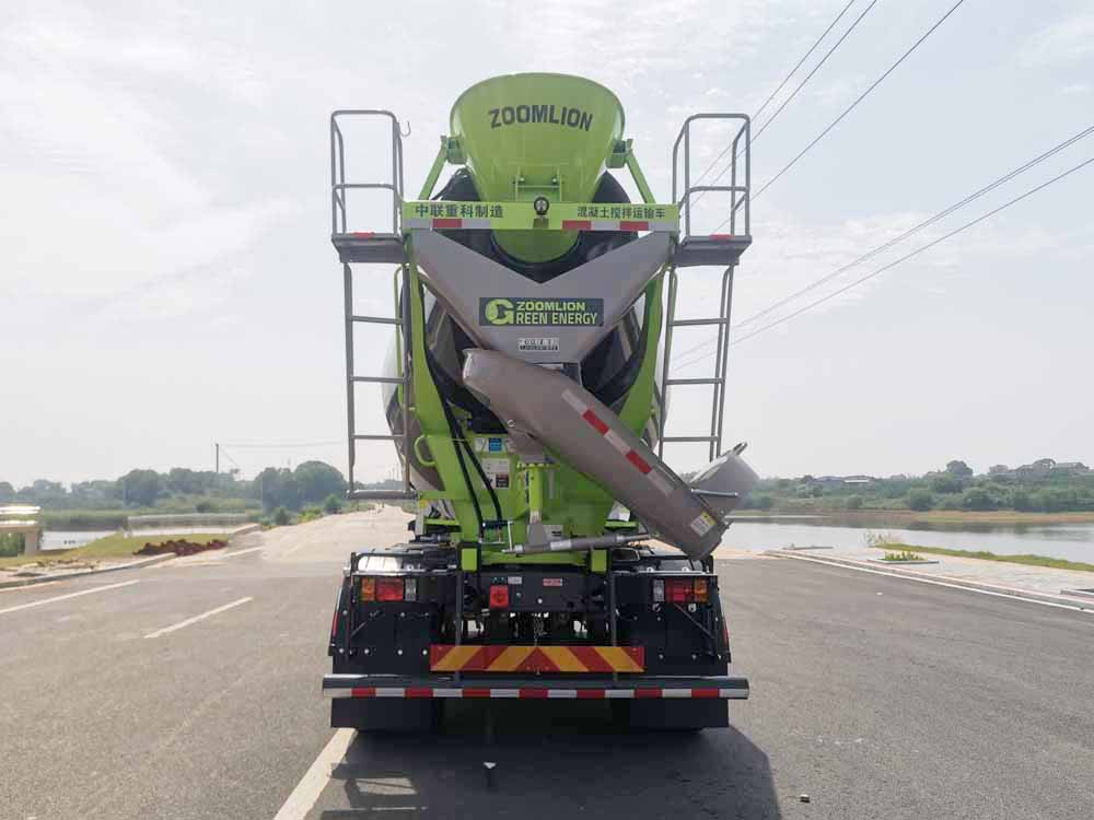 中聯(lián)牌ZLJ5185GJBCBEV純電動混凝土攪拌運輸車公告圖片