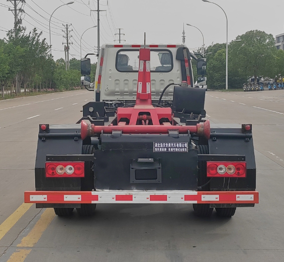 浩天星運(yùn)牌HTX5044ZXXYL6車廂可卸式垃圾車公告圖片