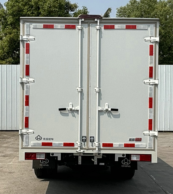 長(zhǎng)安牌CKS5032XXYX9RD6B2廂式貨車公告圖片