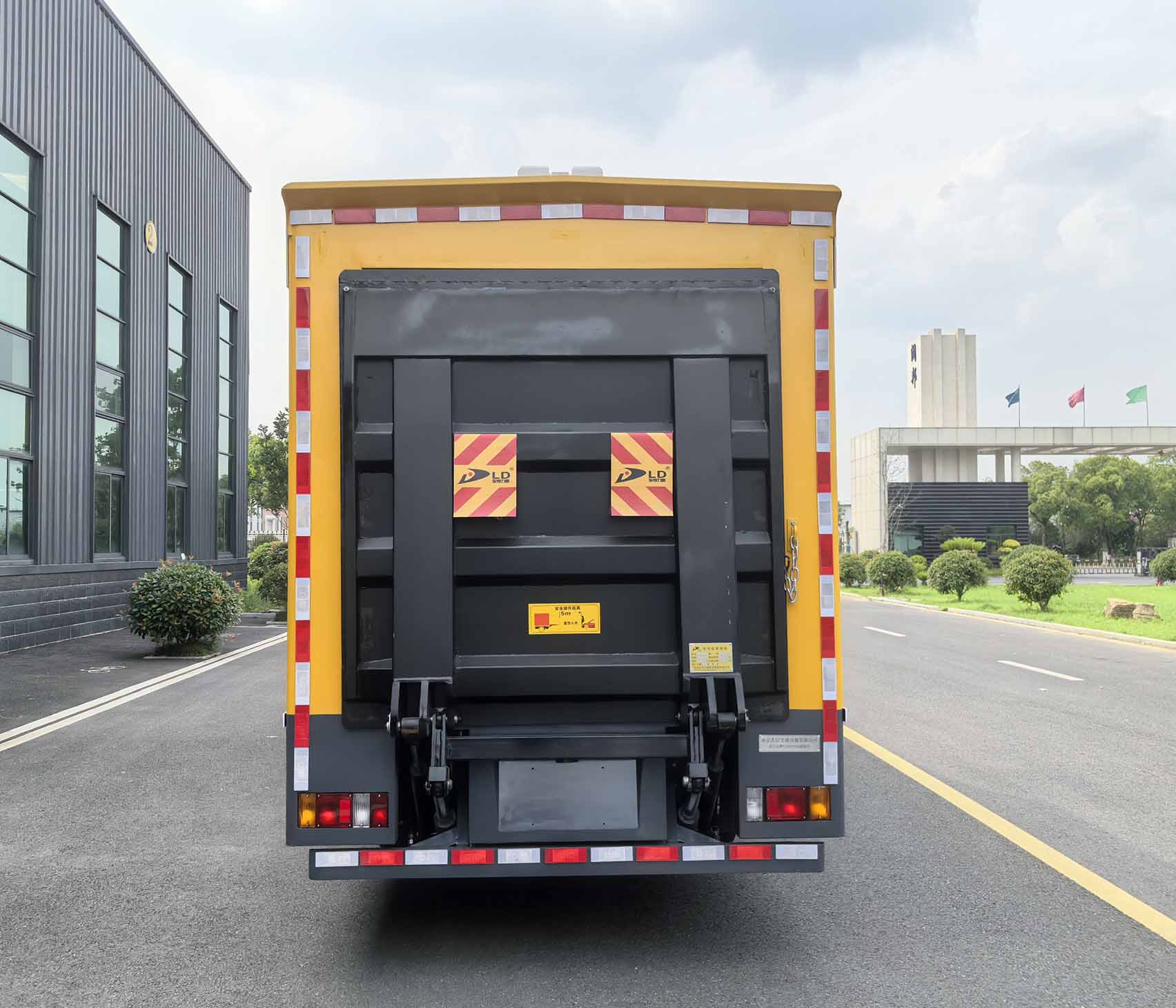 蘇立達牌NJS5070XXH救險車公告圖片