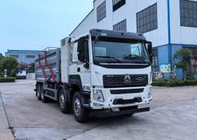 齊星牌QXC5317TSGBEV純電動(dòng)壓裂砂罐車