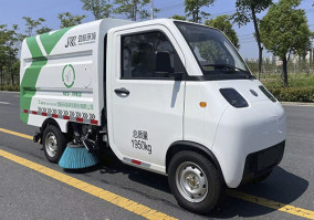 纯电动扫路车