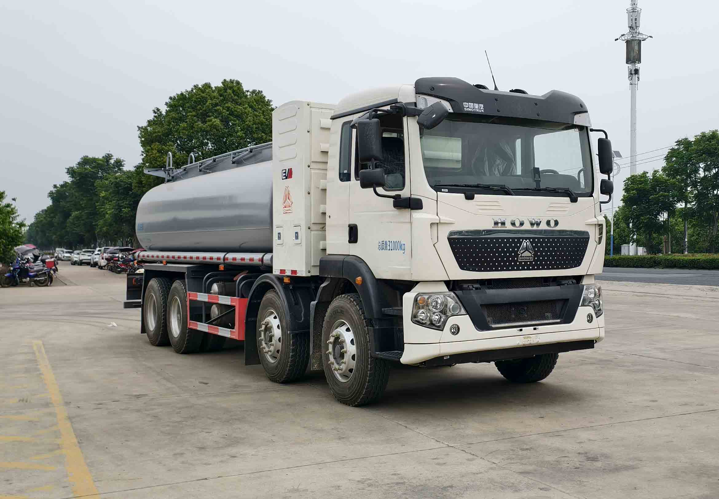 華威馳樂牌SGZ5310TGYZZBEV純電動供液車