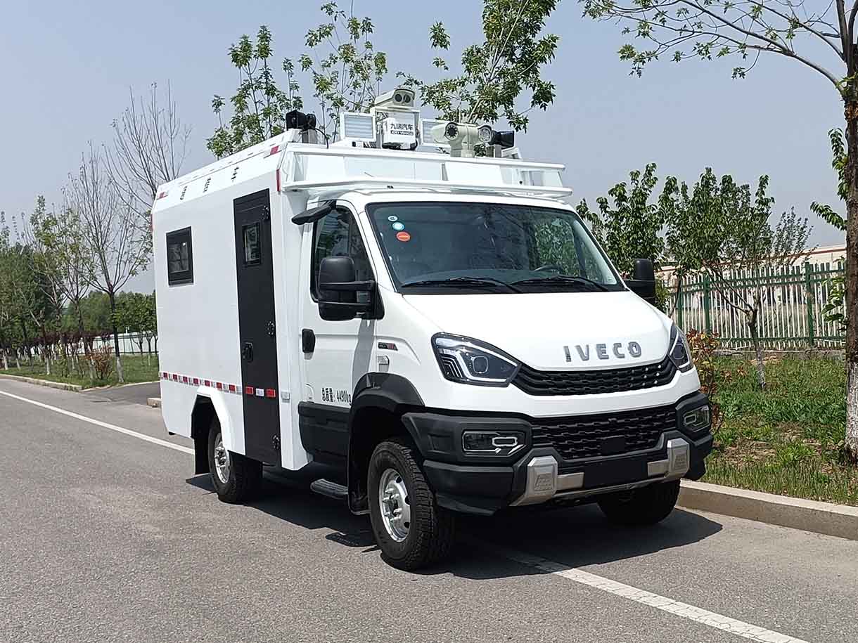 FZB5043XTX2046型通信車圖片