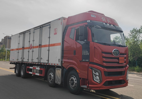 專力牌ZLC5321XRYC6易燃液體廂式運(yùn)輸車