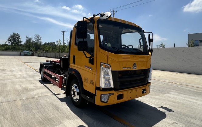 DCD5048ZXXZZ6型車(chē)廂可卸式垃圾車(chē)圖片