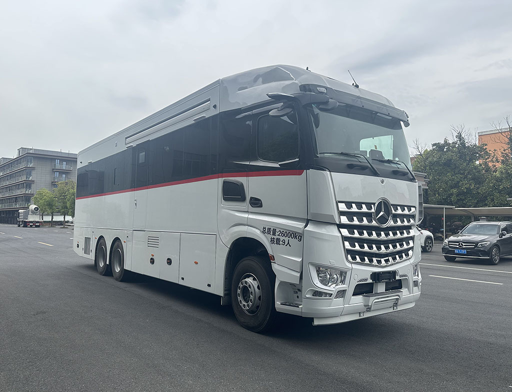 ZQZ5268XLJB6型旅居車圖片