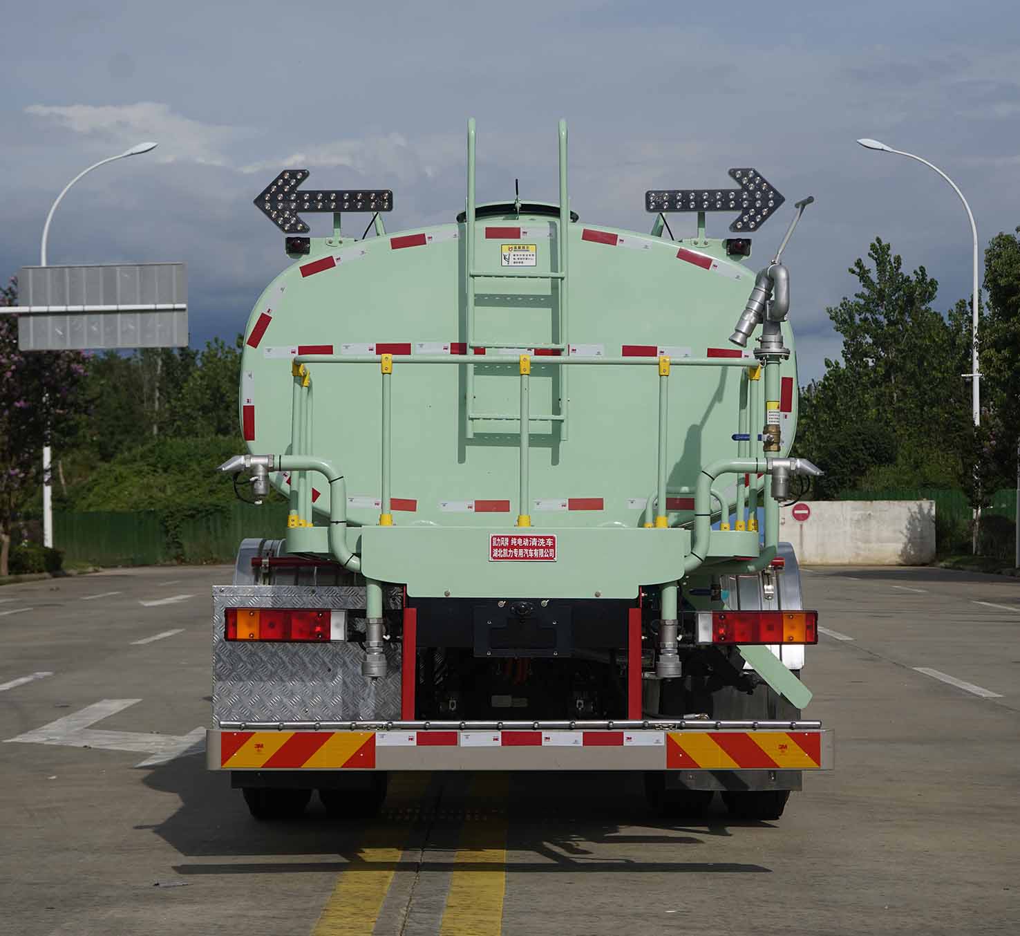 凱力風(fēng)牌KLF5183GQXBEV純電動(dòng)清洗車(chē)公告圖片