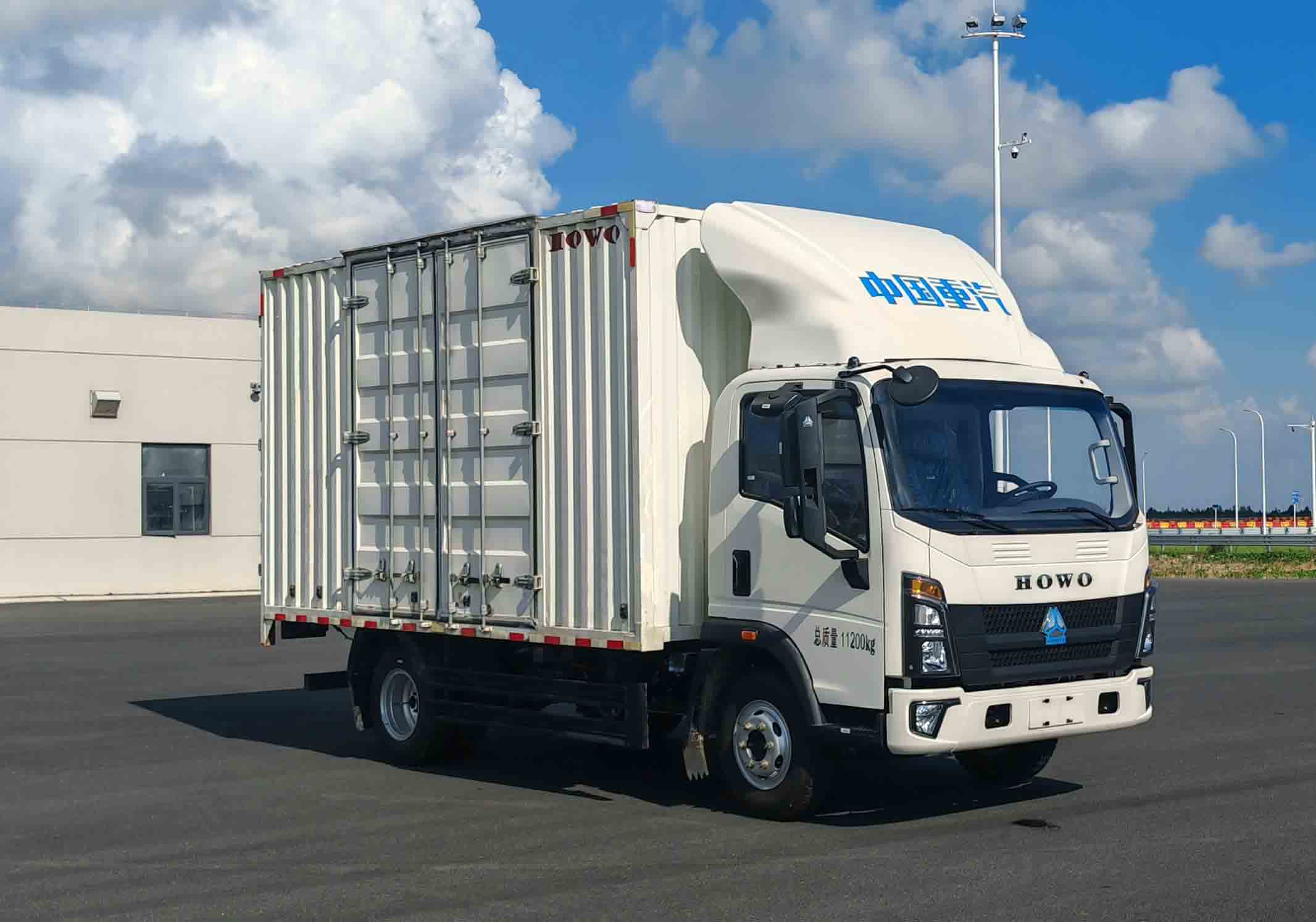 ZZ5117XXYK3615Z1BEVB4型純電動廂式貨車圖片