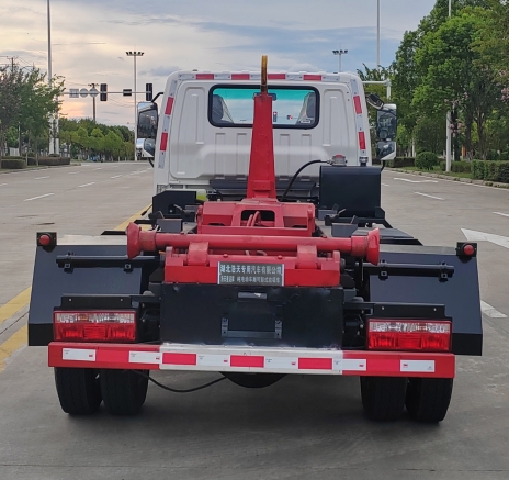 浩天星運(yùn)牌HTX5040ZXXYBEV純電動(dòng)車廂可卸式垃圾車公告圖片