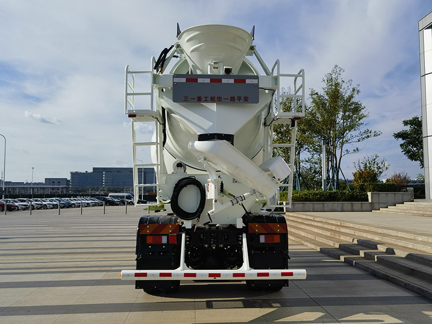 三一牌SYM5180GJB1BEV純電動混凝土攪拌運(yùn)輸車公告圖片