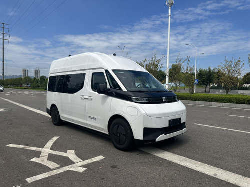 新逾捷牌XYT5037XDWJL2BEV純電動(dòng)流動(dòng)服務(wù)車