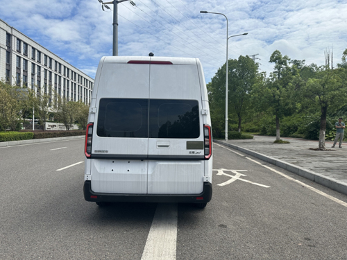 新逾捷牌XYT5037XDWJL2BEV純電動流動服務(wù)車公告圖片