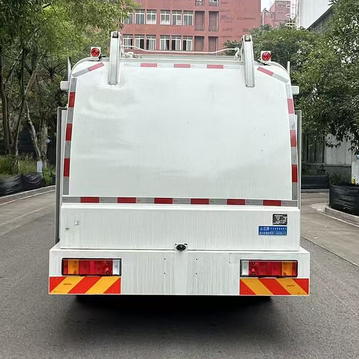 山花牌JHA5123TCADFABEV純電動餐廚垃圾車公告圖片