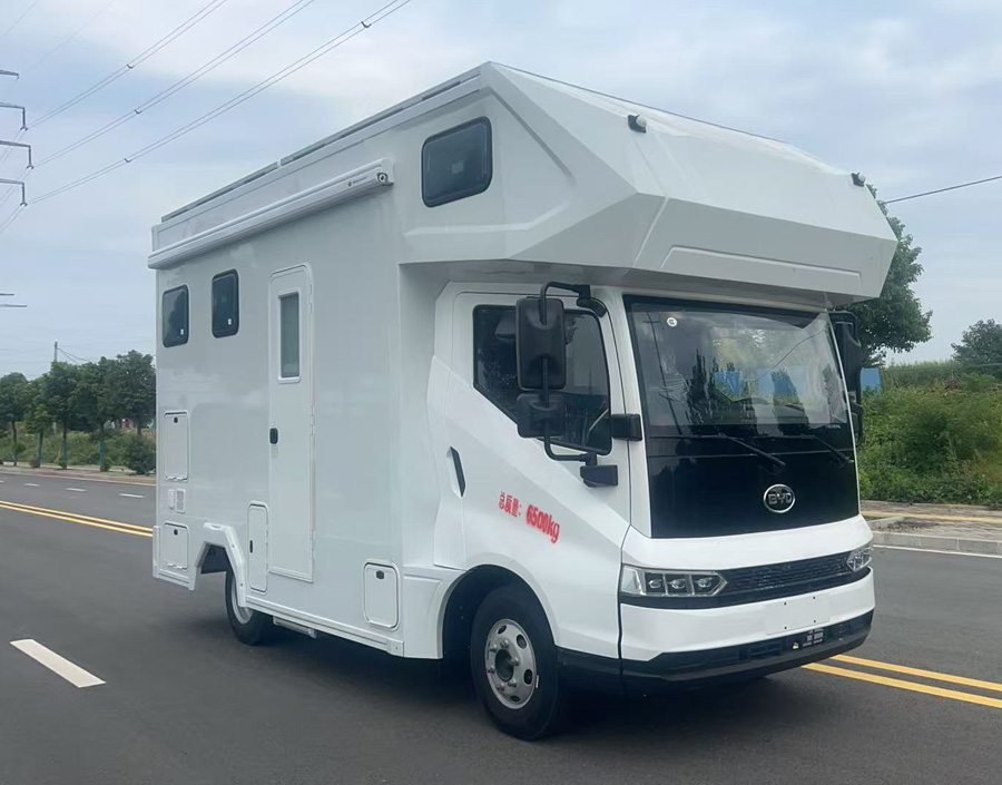 力海通牌HLH5060XLJHEV插電式增程混合動(dòng)力旅居車