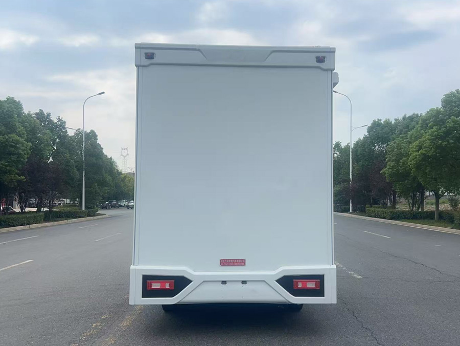 力海通牌HLH5060XLJHEV插電式增程混合動(dòng)力旅居車公告圖片