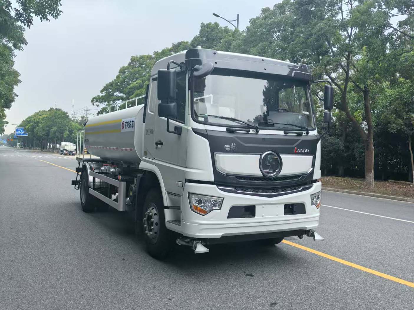 XBL5180GSSSX6型灑水車圖片