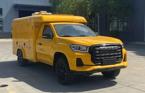 程力威牌CLW5042XDYADY電源車