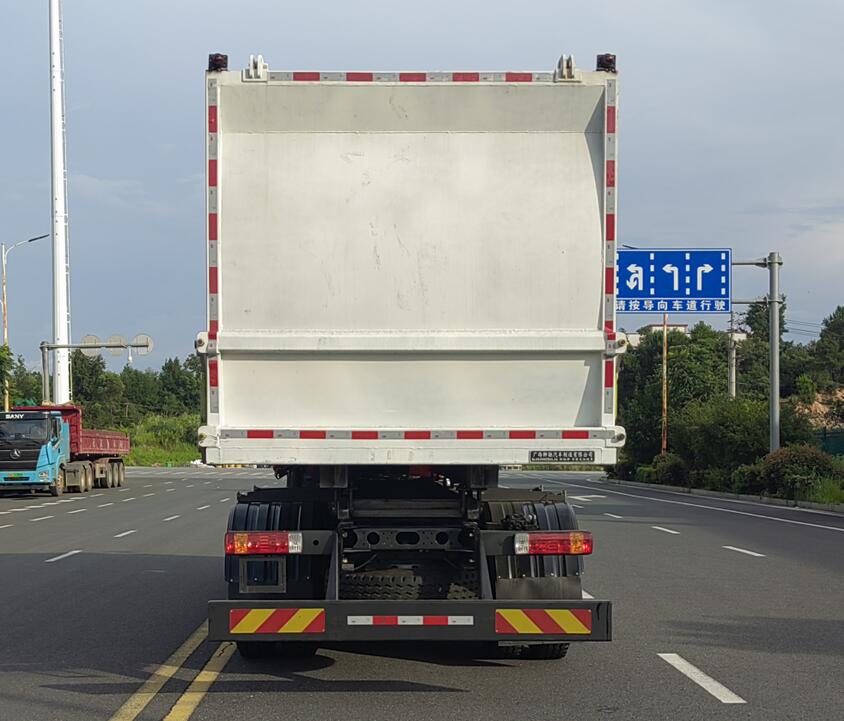 柳馳牌GLC5250ZDZLZ6吊裝式垃圾車公告圖片