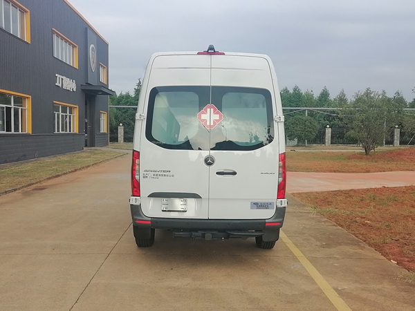 紅都牌JSV5043XJHMK6救護(hù)車(chē)公告圖片