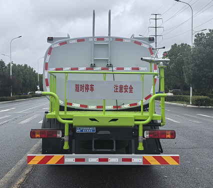 程力威牌CLW5161GPS6ZS綠化噴灑車公告圖片